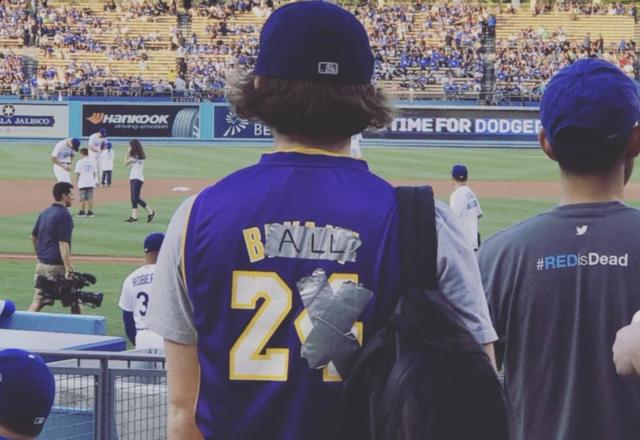 Lakers Video: Fan Alters Kobe Bryant Jersey To Represent Lonzo Ball - Lakers Nation
